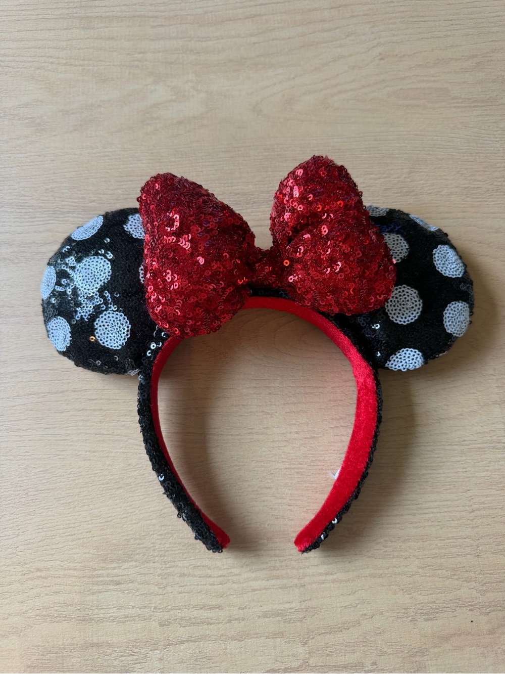 Disney Parks Minnie Mouse Sequined Black White Polka Dot Red Bow Ears